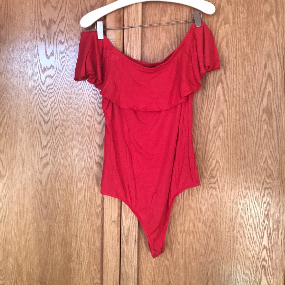 Express off the shoulder bodysuit size L